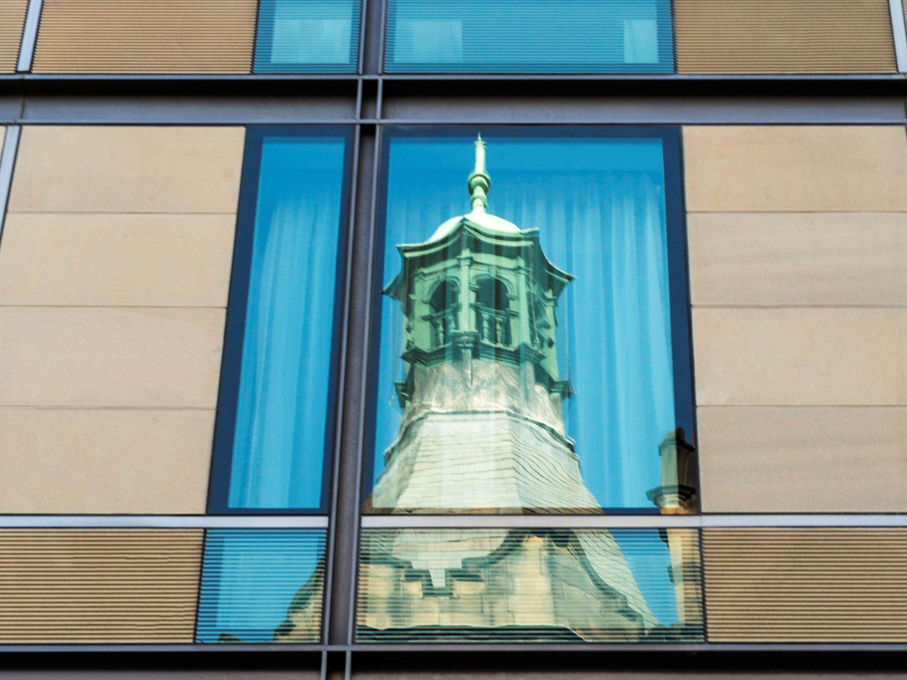 Mercure St Paul's & Hotel 4*
