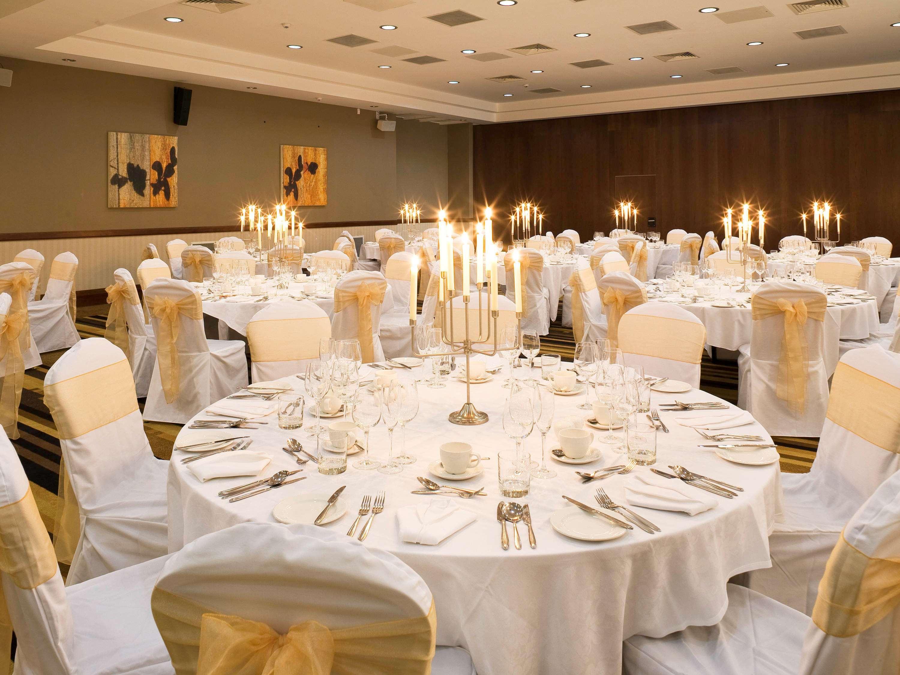 Hotel Mercure St Paul's & 4*